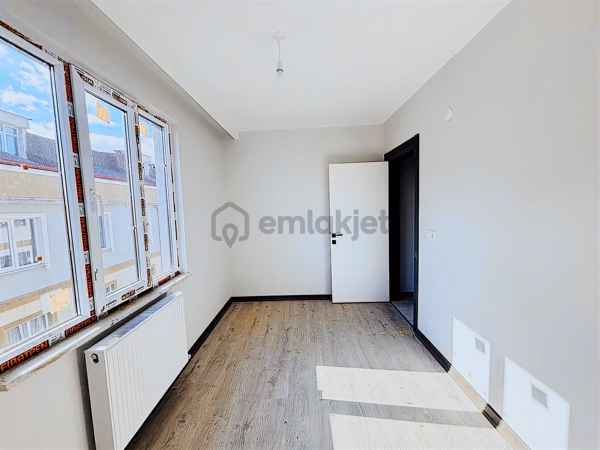 Güven'den Avm Ve Okullar Bölgesinde İskan Ebeveynli 3+ 1 Daire - 22