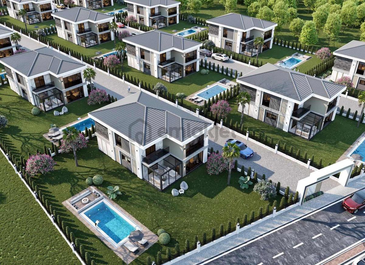 Serdivan Aralık'ta Satılık 5+1 Lüks Villa - 9