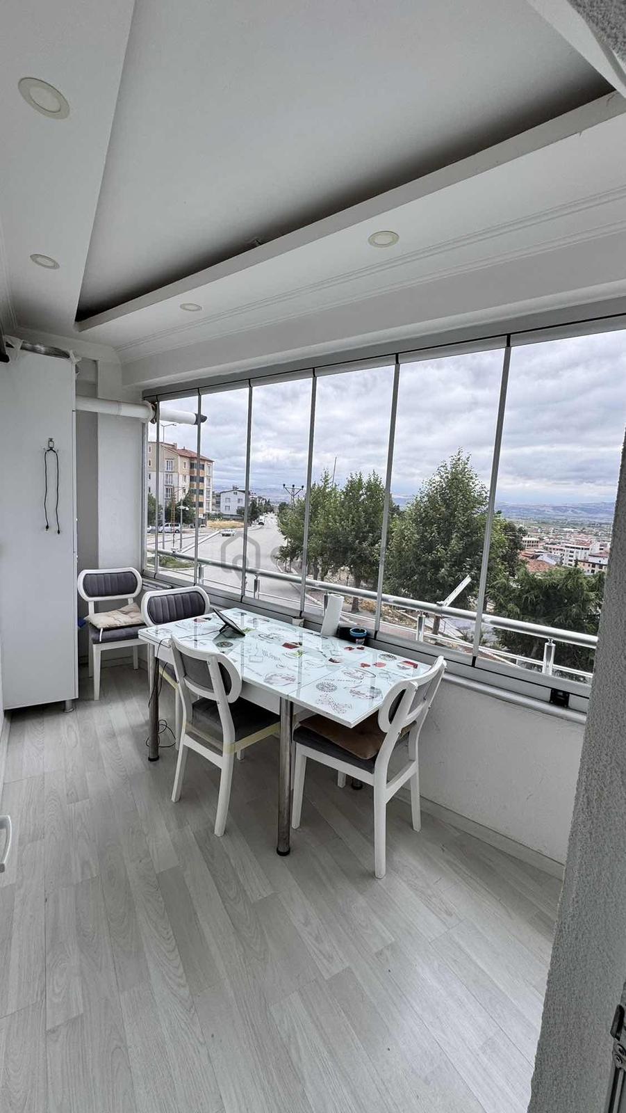 Merkezi Konumda Fırsat Daire - 21