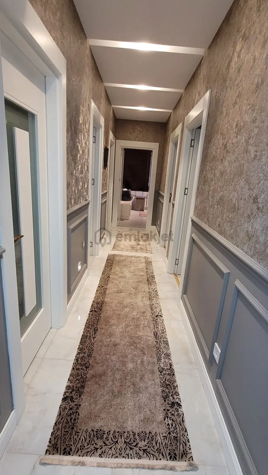 Yeni Rota'dan Şehir Manzaralı Geniş 4+1 Lüks Daire - 9