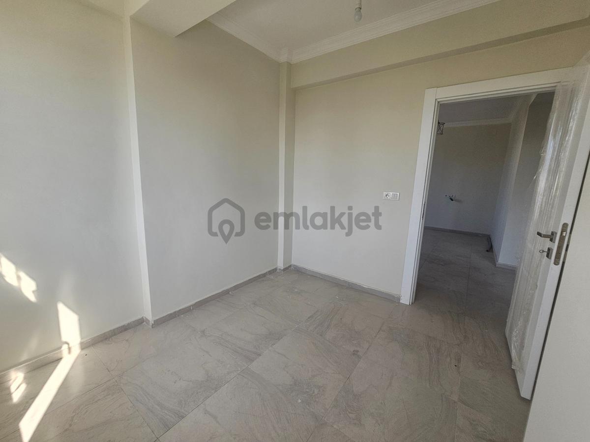 Yeni Rota Emlaktan Ara Kat Satılık Daire - 23