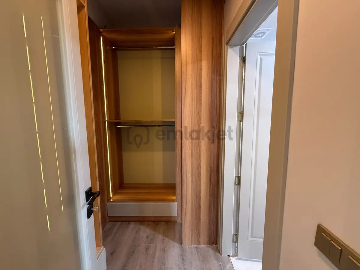 Yeni - Merkezi Konum - Cadde Üzeri - Satılık Lüx 5+1 Daire - 29