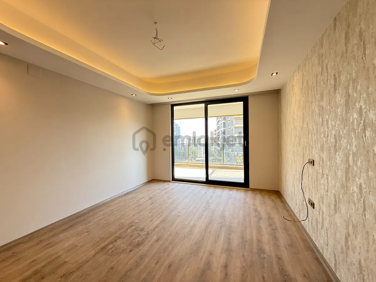 Yeni - Merkezi Konum - Cadde Üzeri - Satılık Lüx 5+1 Daire - 8