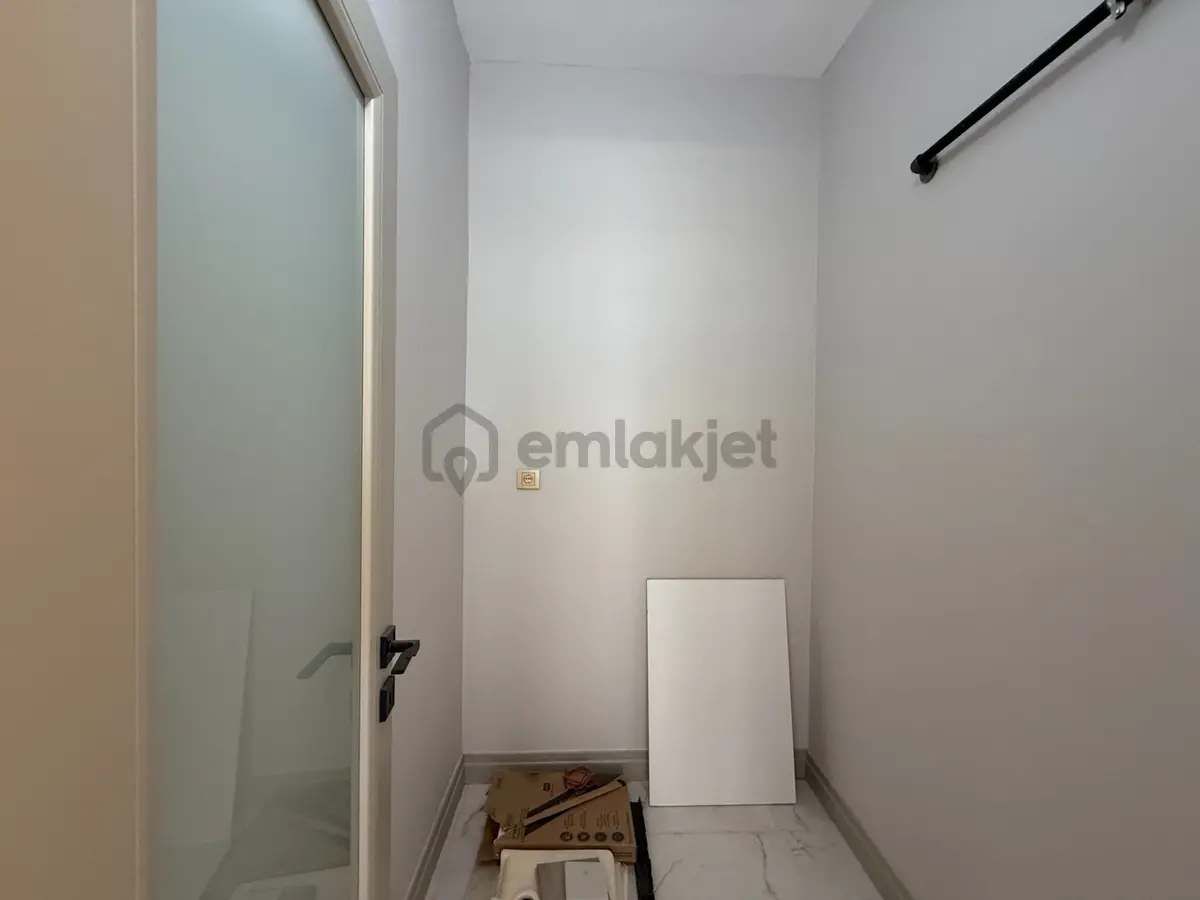 Yeni - Merkezi Konum - Cadde Üzeri - Satılık Lüx 5+1 Daire - 14