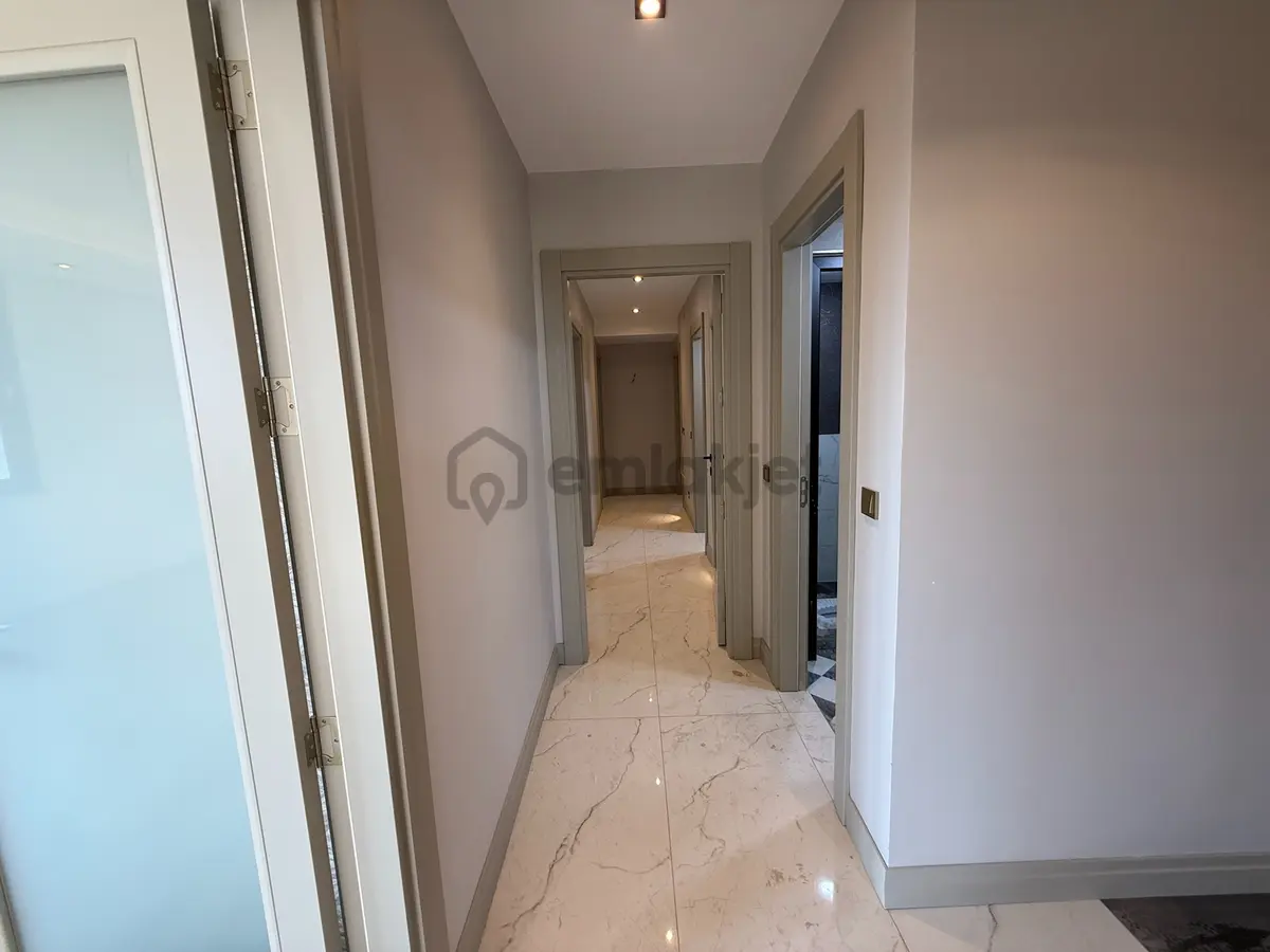 Yeni - Merkezi Konum - Cadde Üzeri - Satılık Lüx 5+1 Daire - 17