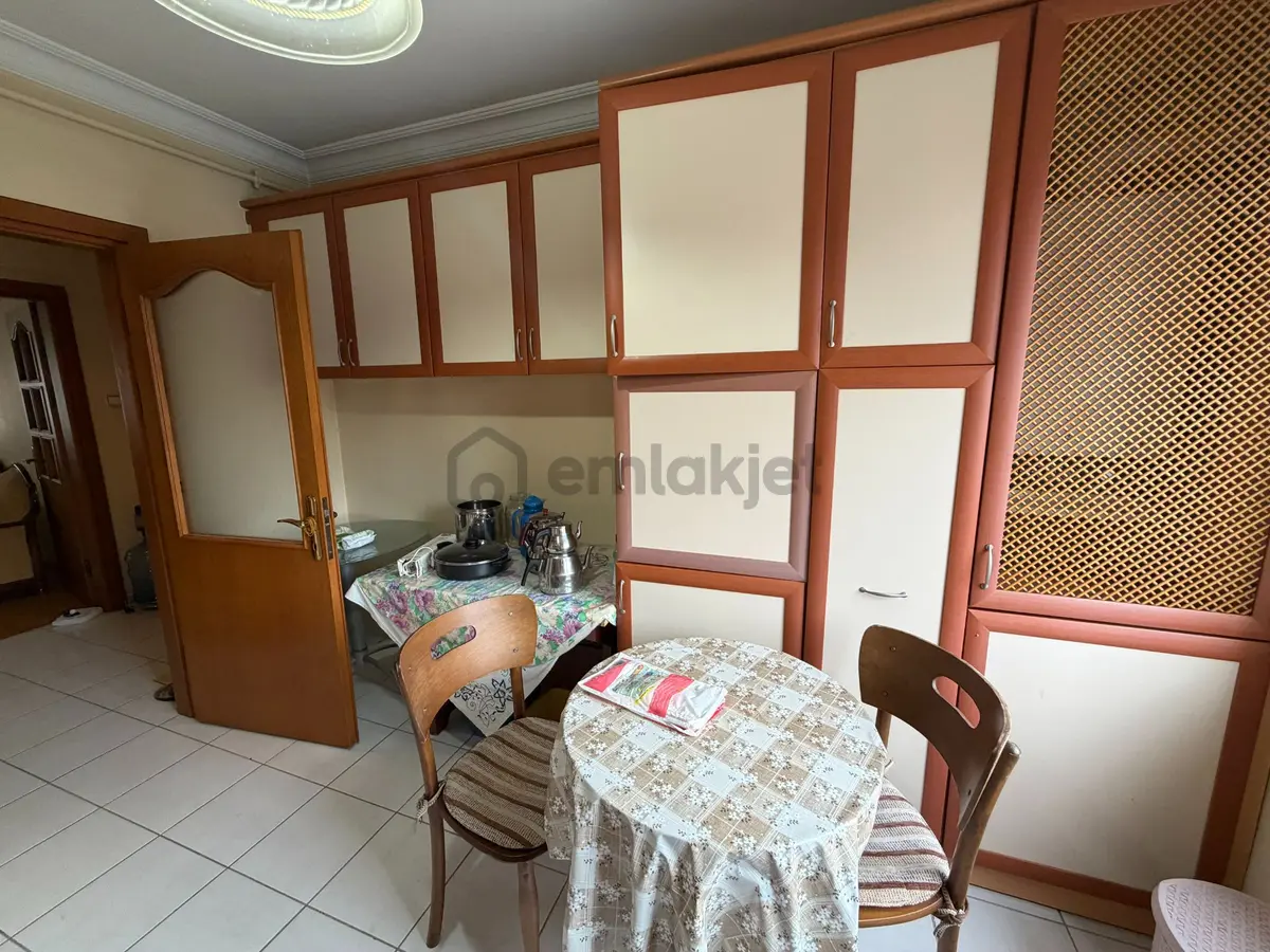 Sahibinden Beylikdüzü Merkezi Konumda Kültür Merkezi Karşısı Satılık 3+1 - 4