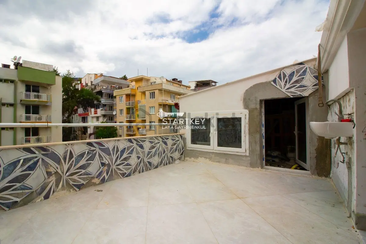 Kuşadası Merkezde Satılık 2+1 Çatı Dubleks Daire - 25