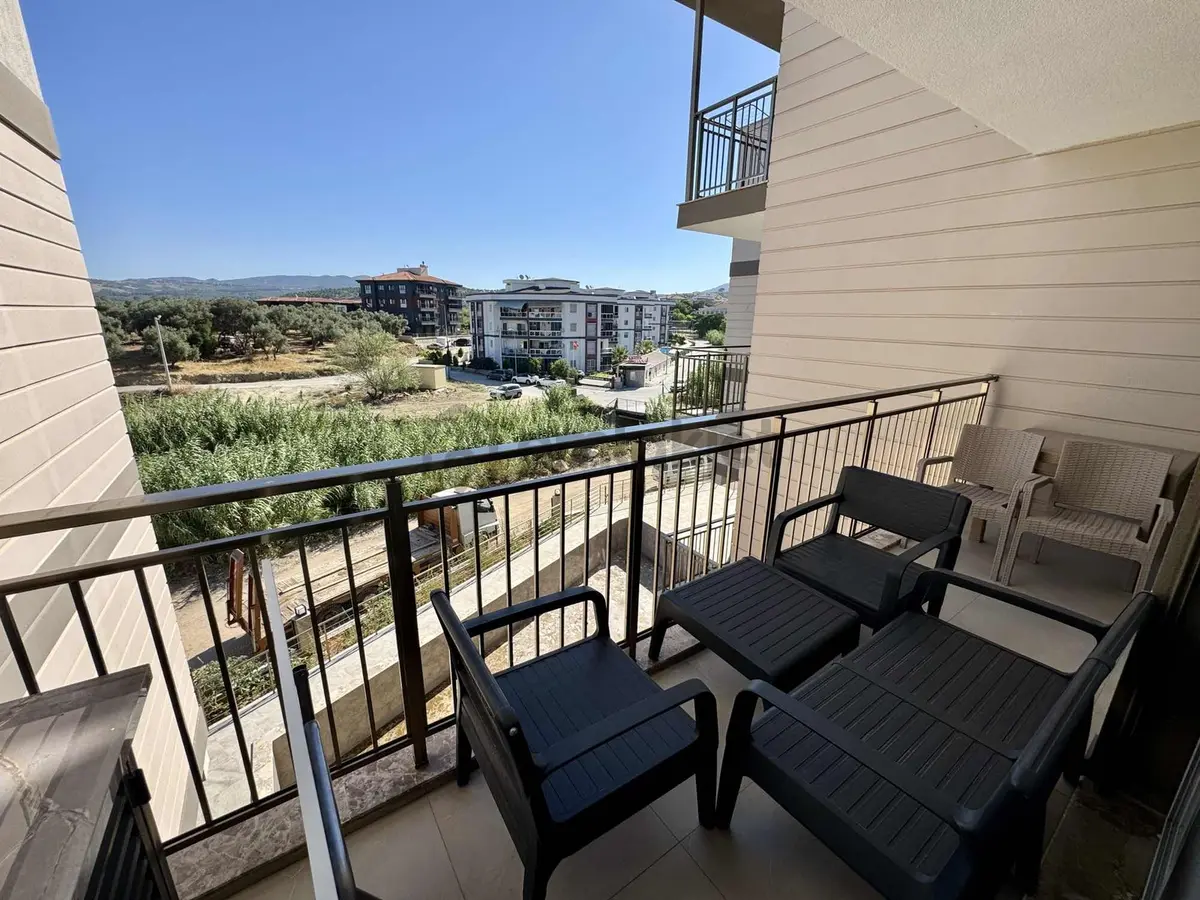 Kuşadası Davutlar'da Full Eşyalı Satılık 1+1 Daire - 12