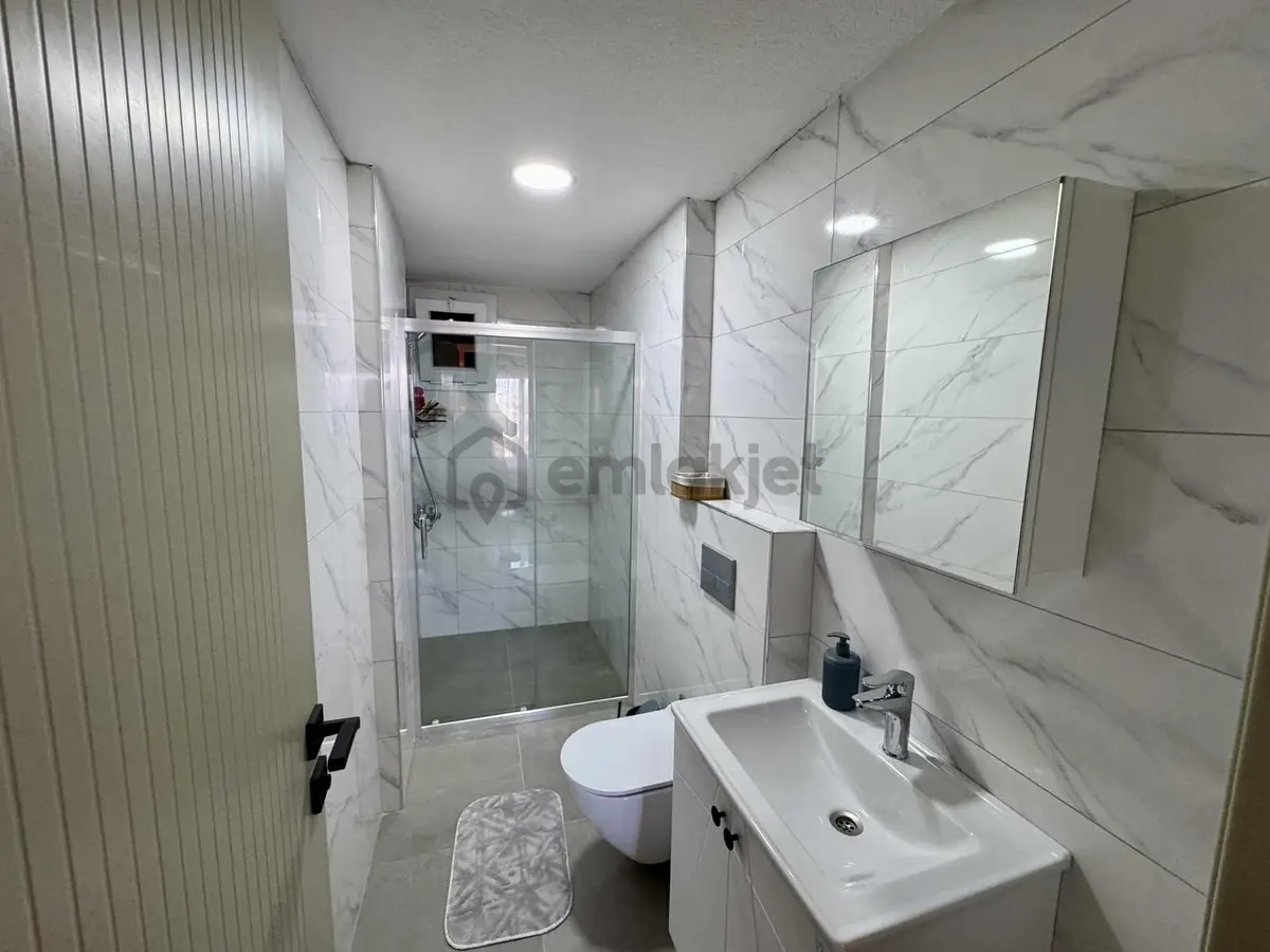 Kuşadası Davutlar'da Full Eşyalı Satılık 1+1 Daire - 10