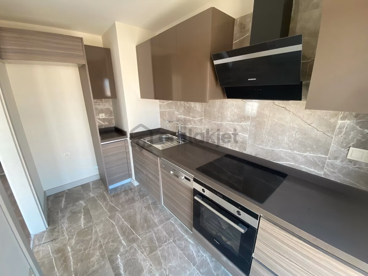 Bahçelievler Nef'te Rezidans Daire 120 M² 18. Kat 2+1 Teraslı - 10