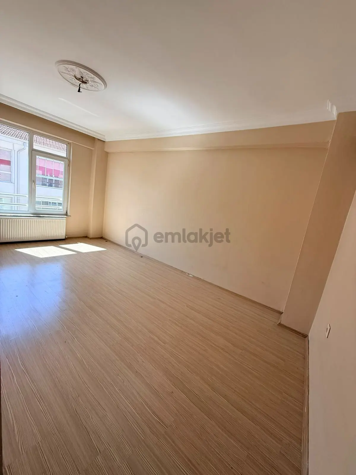 Tunalı Mahallesi 2+1 Cam Balkonlu Kiralık Daire - 11
