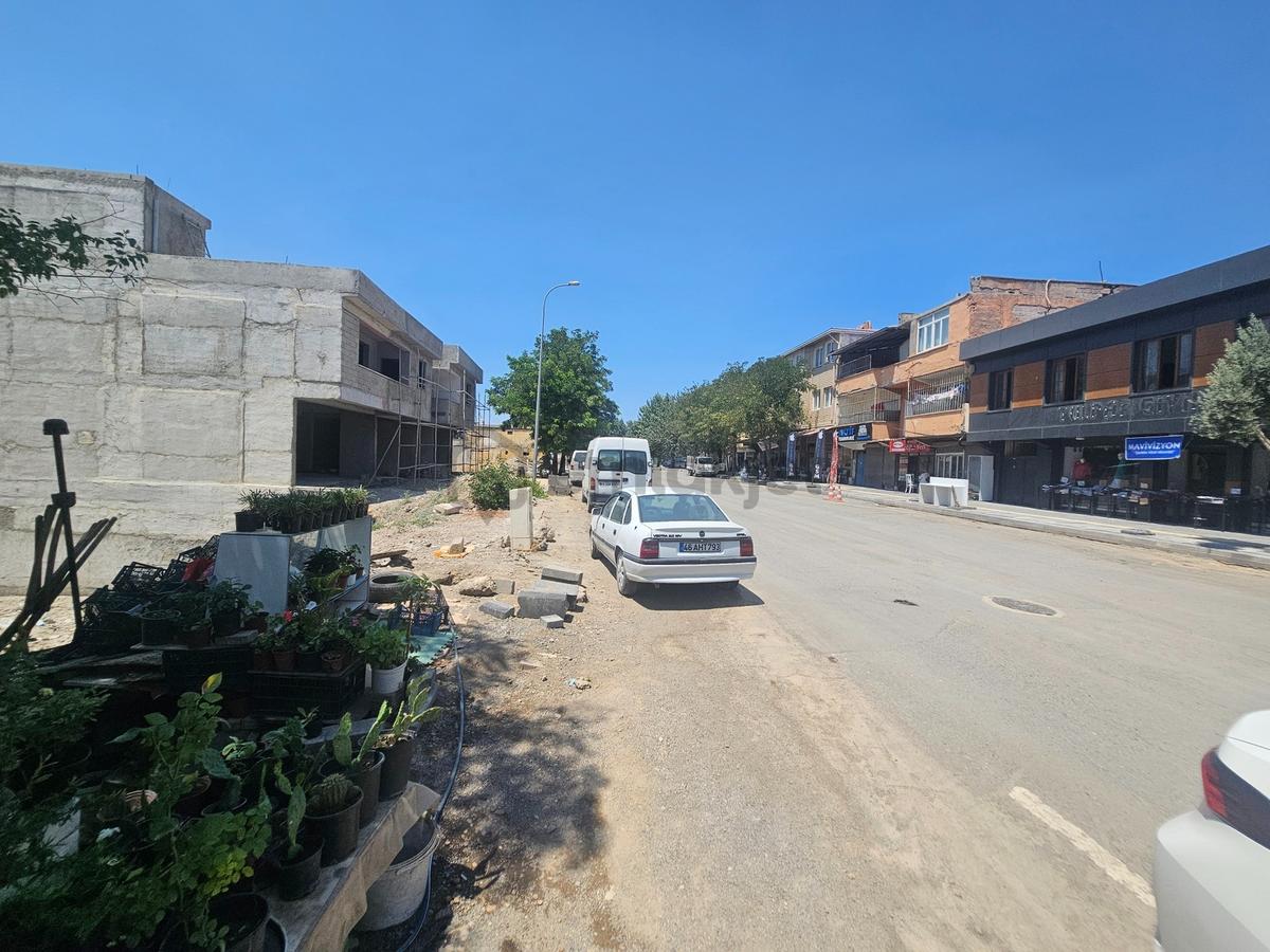 Yeni Rota Emlaktan Cadde Üzeri Satılık Arsa - 9