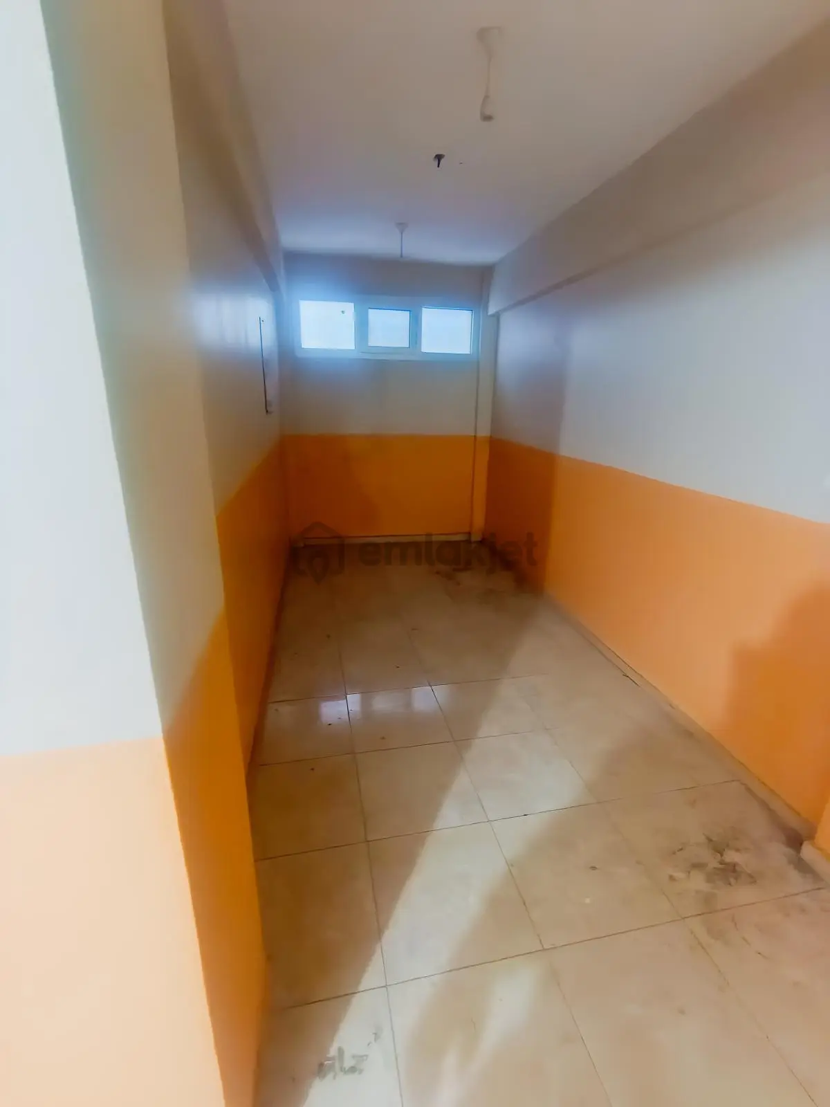 Kemalpaşa Merkezde Kiralık 2 Katlı Dükkan - 5