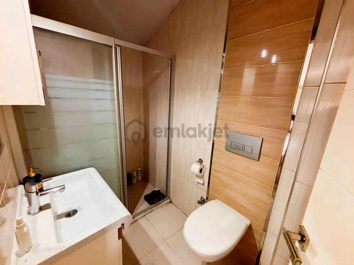 Remax Model Den Forum Çamlık Yakınında 1+1 Tek Tapu Çift Apart - 11