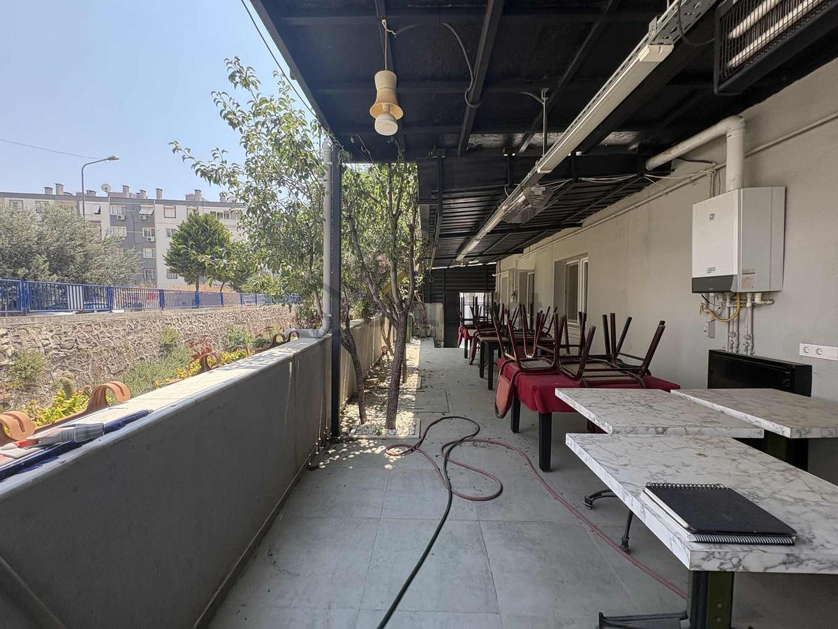 Va 1-çiğli'de Devren Kiralık Bahçeli İki Katlı Kafe - 19