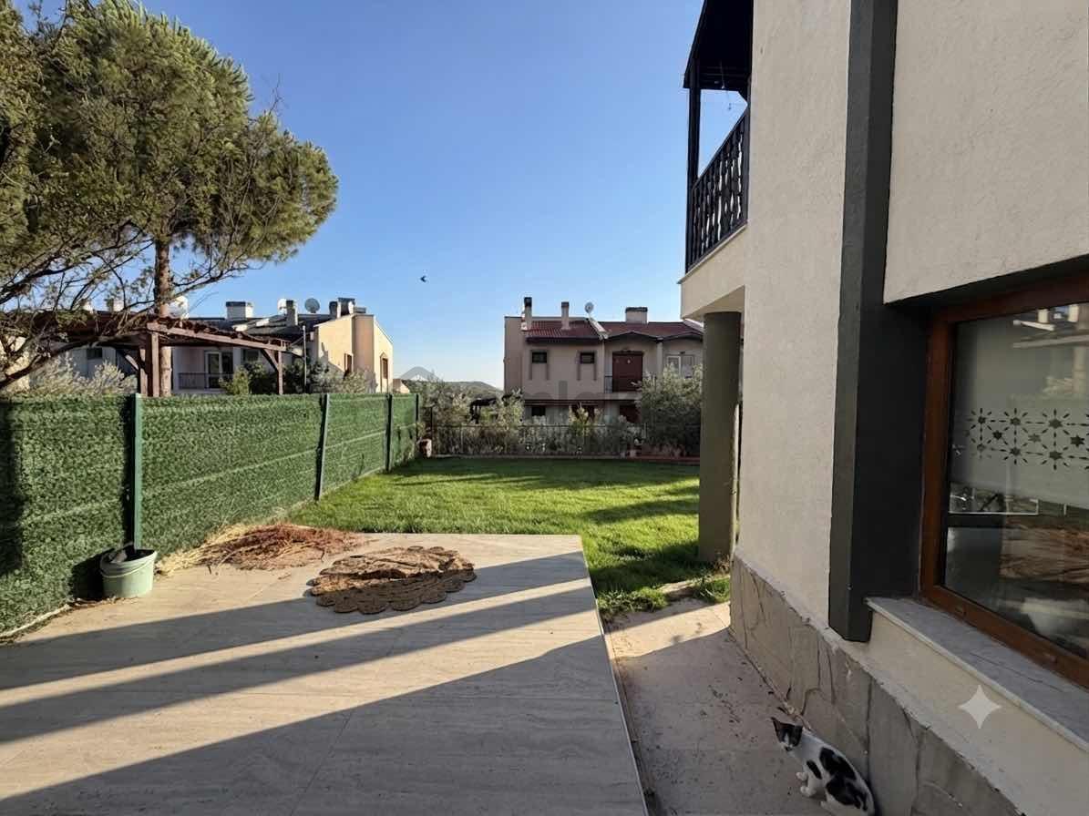 Villakent'te Kapalı Mutfak Şömineli 4+2 Satılık Villa - 29