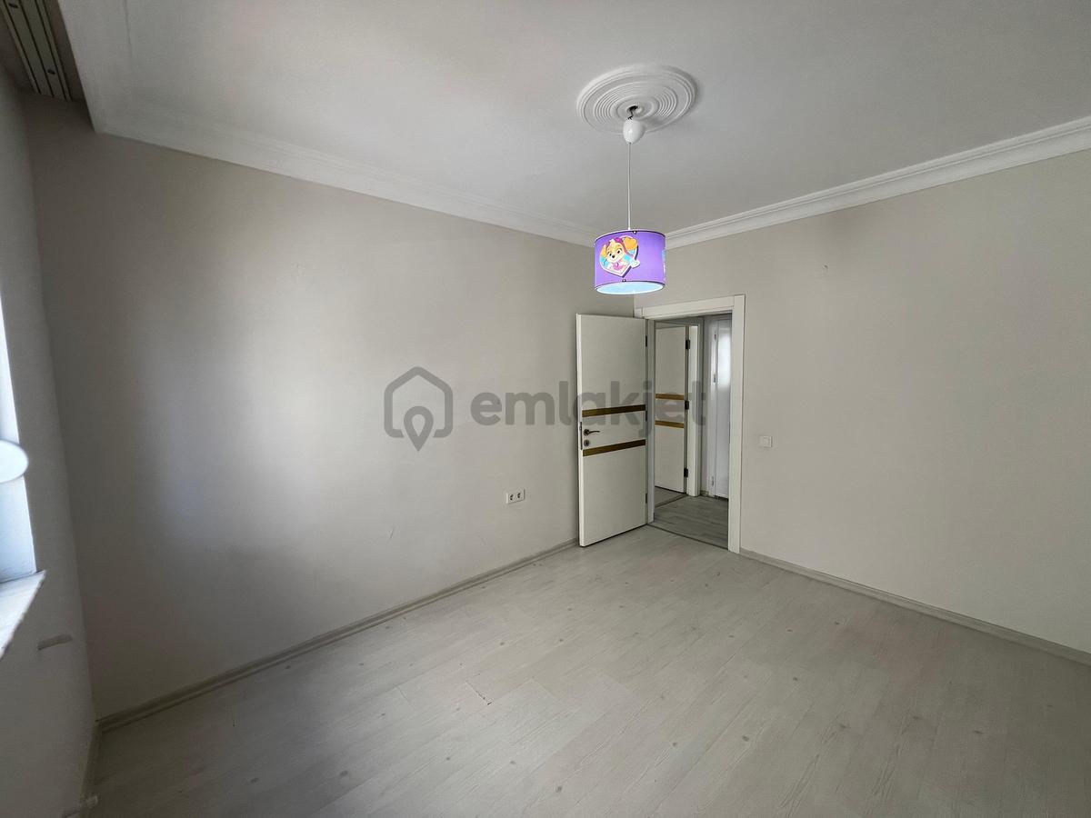 Havalimanı Yakını Arakat Satılık 2+1 Daire - 21