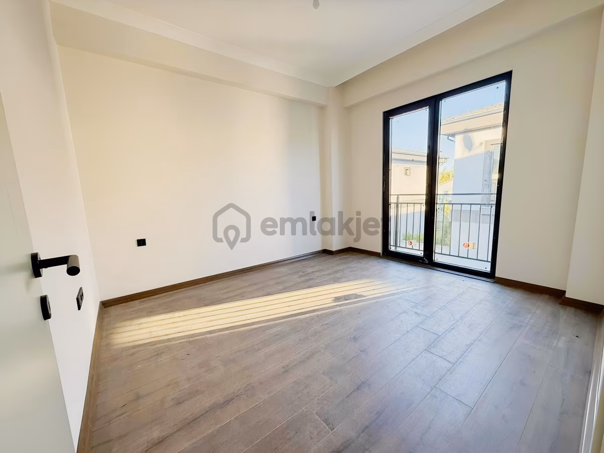Enya'dan Şıralık Mah. Asmalı Begonvılde 5+1 Tekil Villa - 18