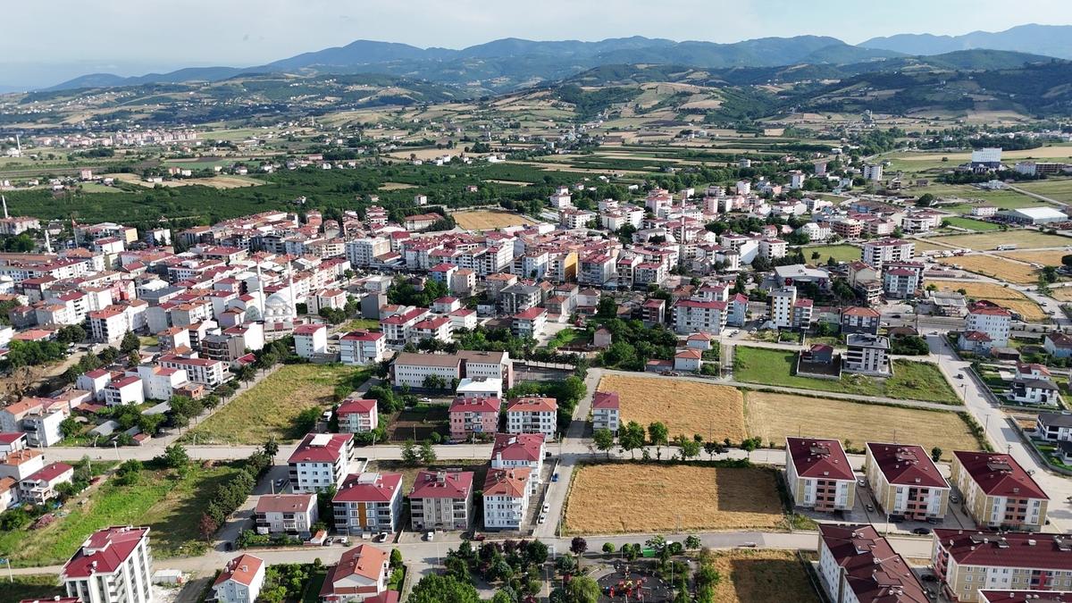 Cumhuriyet Mahallesinde Satılık 4 Adet Arsa - 18