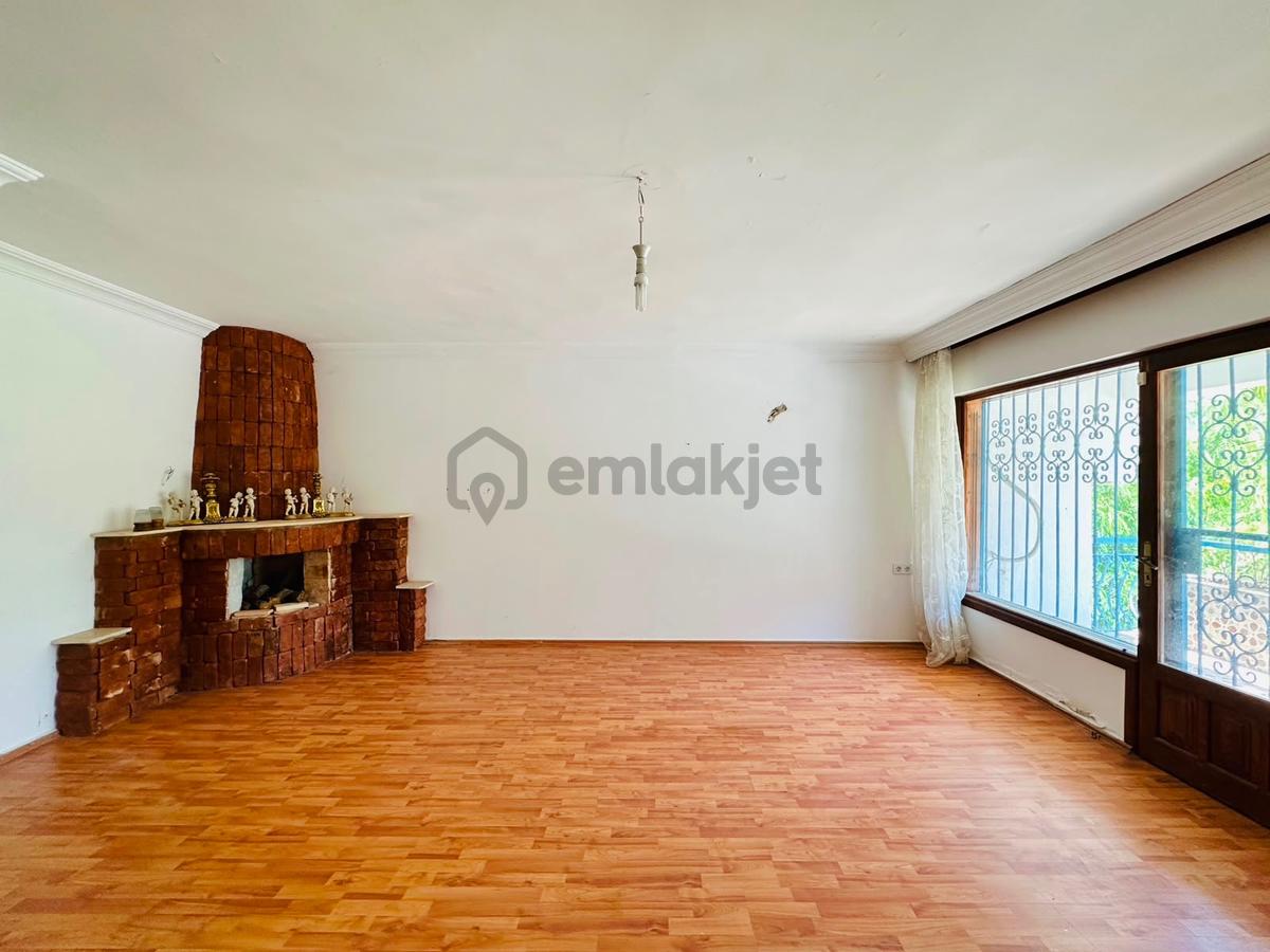 Türkmen Mah. Merkezi Konumda Ticariye Uygun 4+2 Villa Satılık - 16