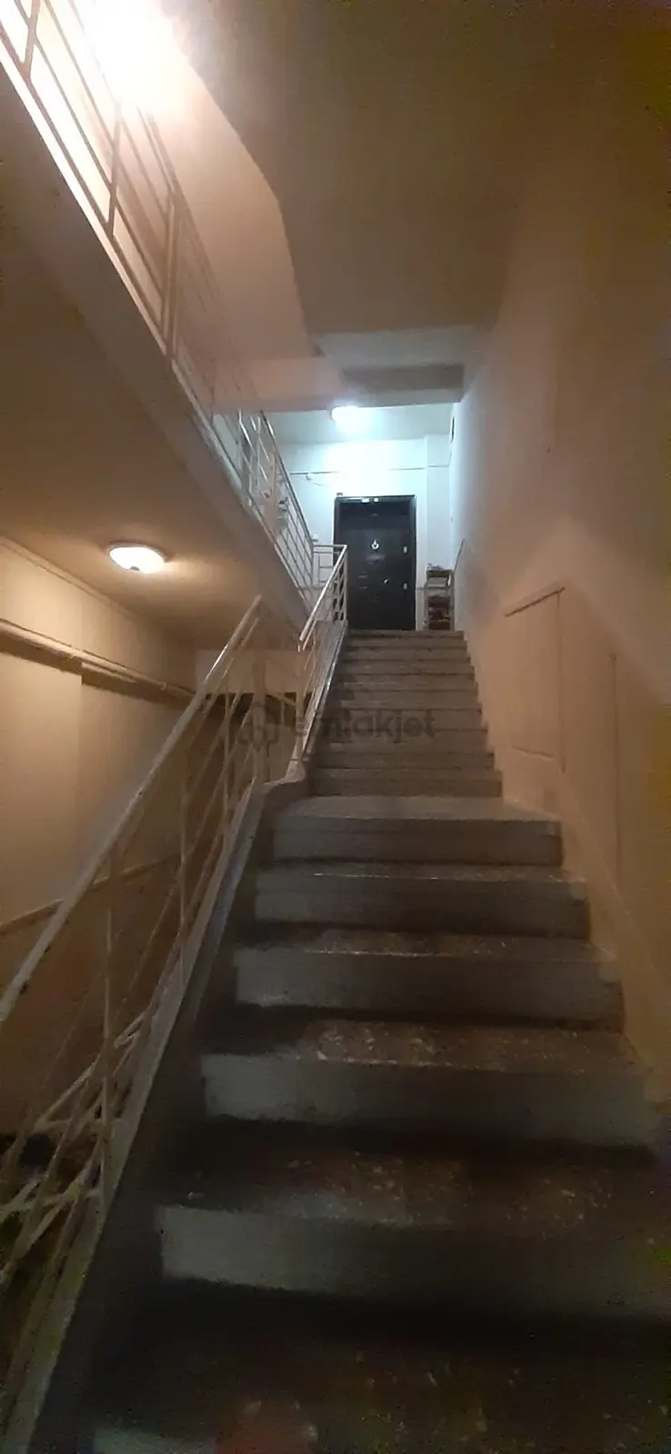 Şeker Tekke'de Satılık 3+1 Dükkan Üstü Satılık Daire - 23