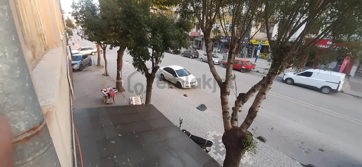 Şeker Tekke'de Satılık 3+1 Dükkan Üstü Satılık Daire - 24