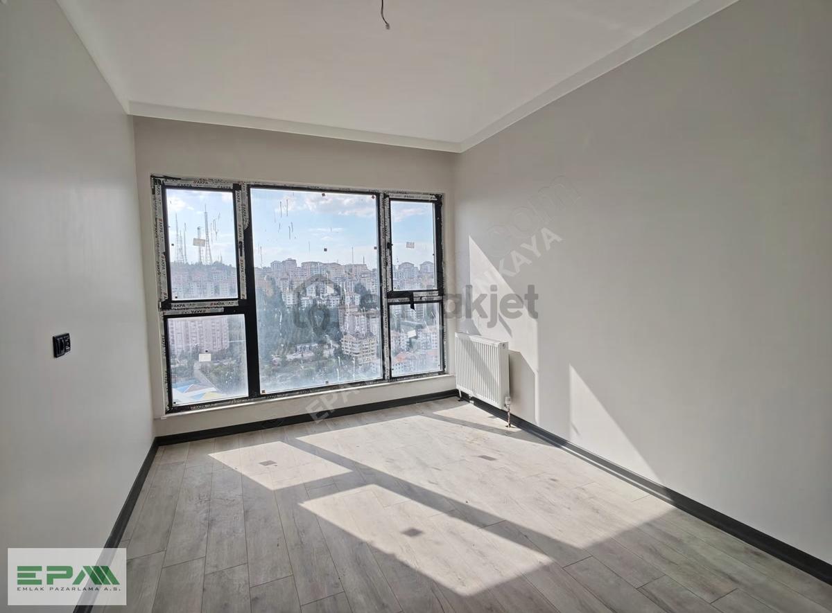 Crystal Tower'da 27. Katta Satılık 2+1 Lüks Daire