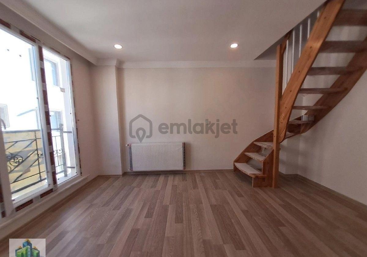 Kağıthane Çeliktepe De 2+2 Çift Giriş Li Şahane Dublex Daire - 22