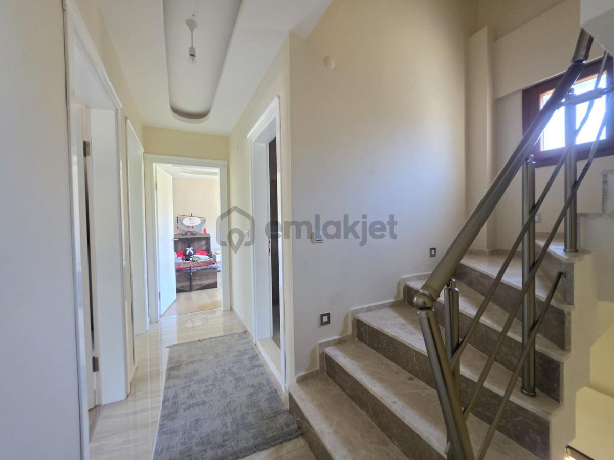 Özderede Denize 100 Metre Büyük Villa - 24