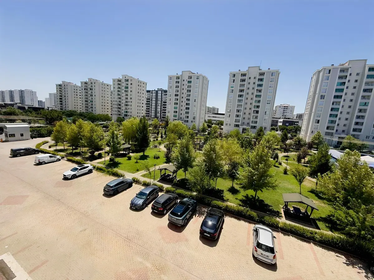 Stadyum Yolu Üzeri Satılık 4,5+1 Daire - 6