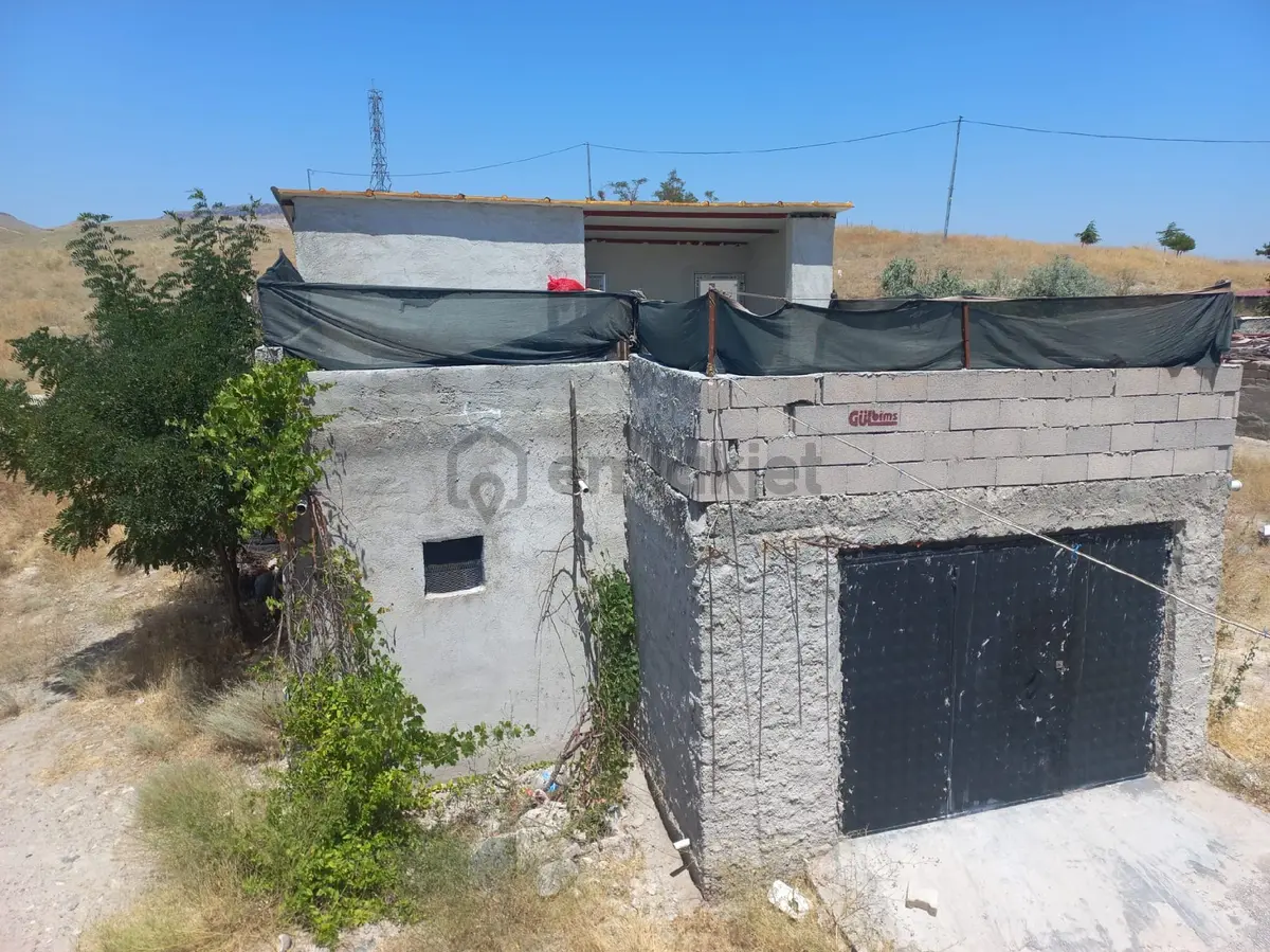 Sahibinden Bahçeli Artı 2 Katlı Müştemilatlı - 4