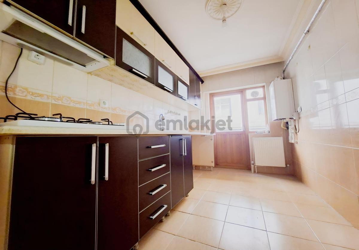 Kuşcağızda Kiralık 3+1 Asansörlü & Çift Balkonlu - 21
