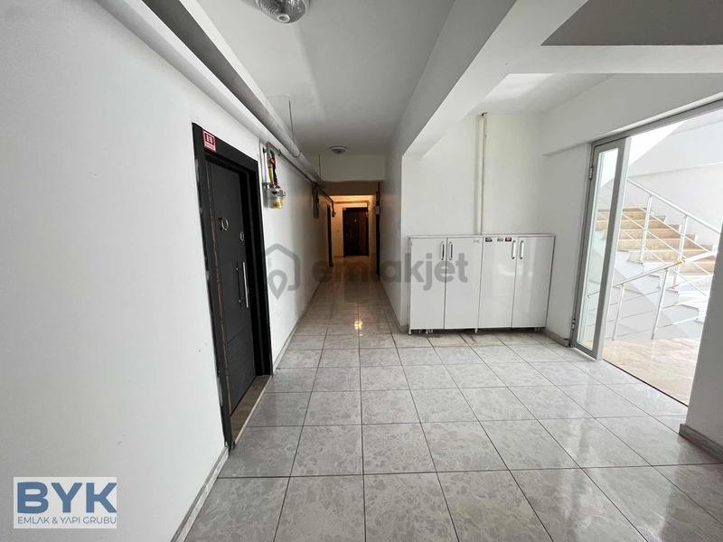 Byk' Dan! Cadde Üzeri! Eşyalı! Kiralık 1+1 Daire! - 16