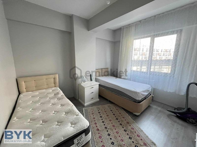 Byk' Dan! Cadde Üzeri! Eşyalı! Kiralık 1+1 Daire! - 10