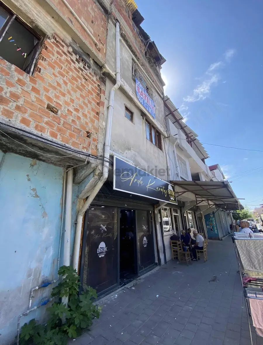 Deniz'den Komple Satılık Altı İş Yeri - 5