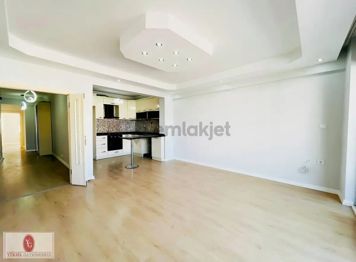 Yükselden Akçay Merkezde Ön Cephe Ara Kat 2+1 Daire - 4