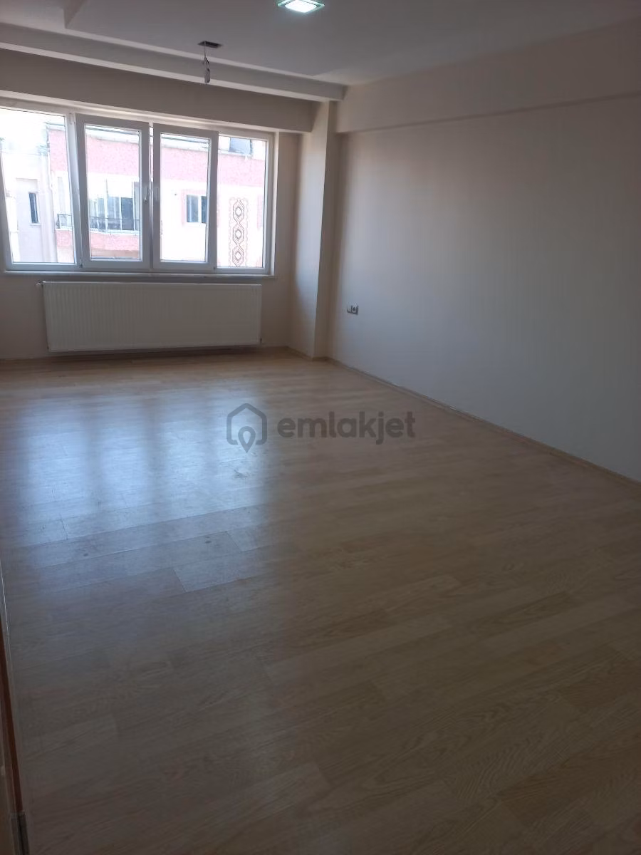 Atalar'da Cadde Üzeri 4+2 Teraslı Kiralık Dubleks Daire - 14