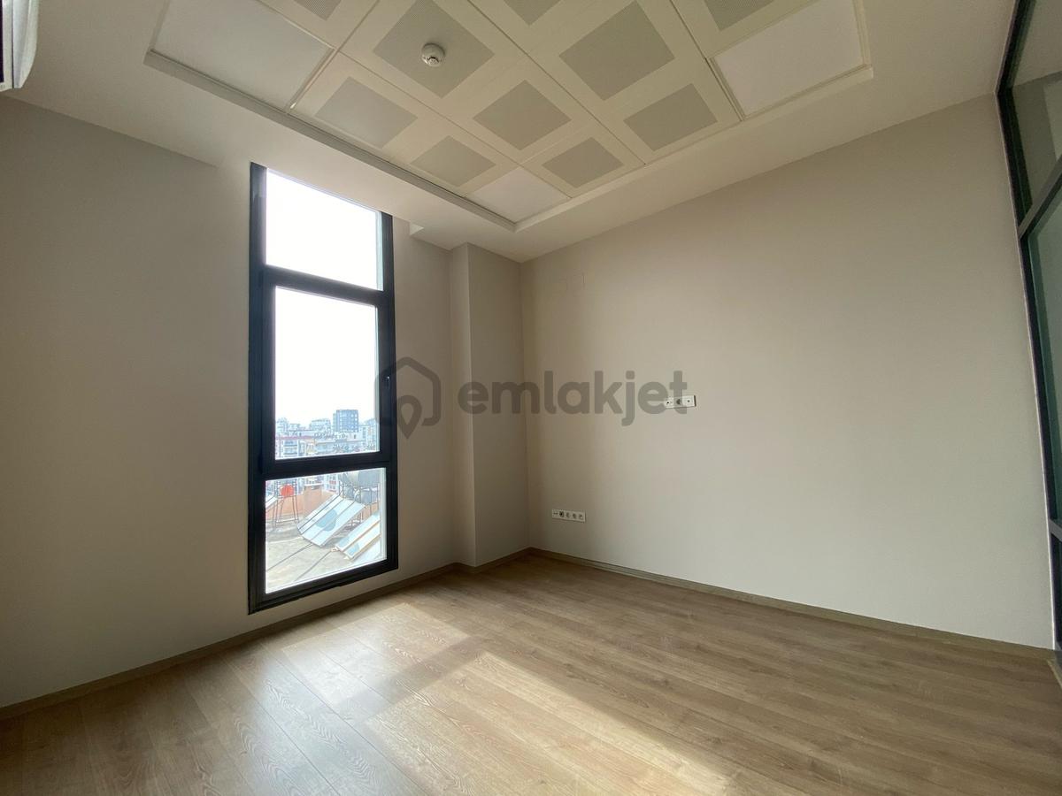 Remax Palm'den Mezitli Maxima Plaza'da Prestijli Kiralık Ofis - 12