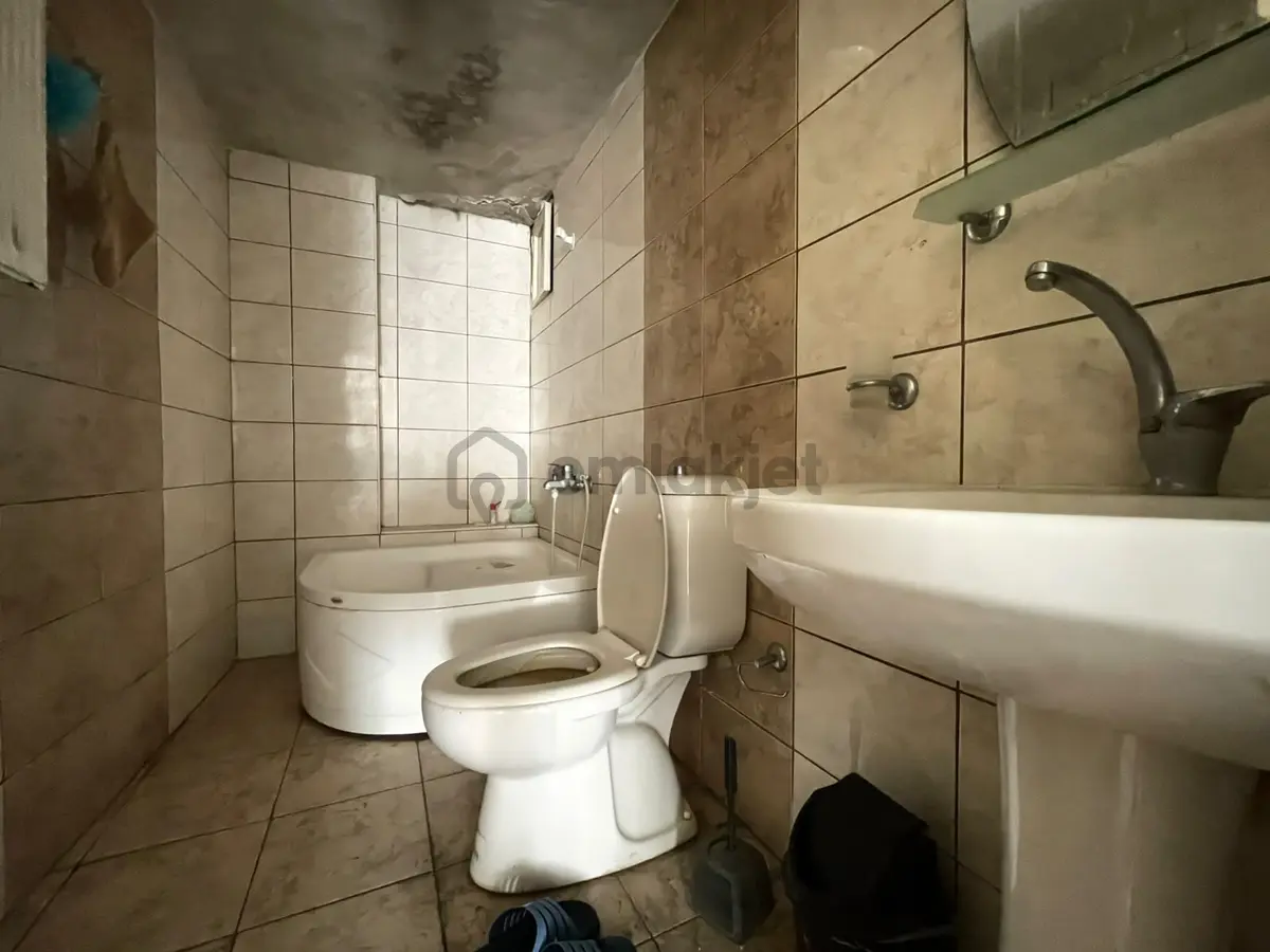 Şehir Merkezinde Satılık Eşyalı 4+1 Daire - 31