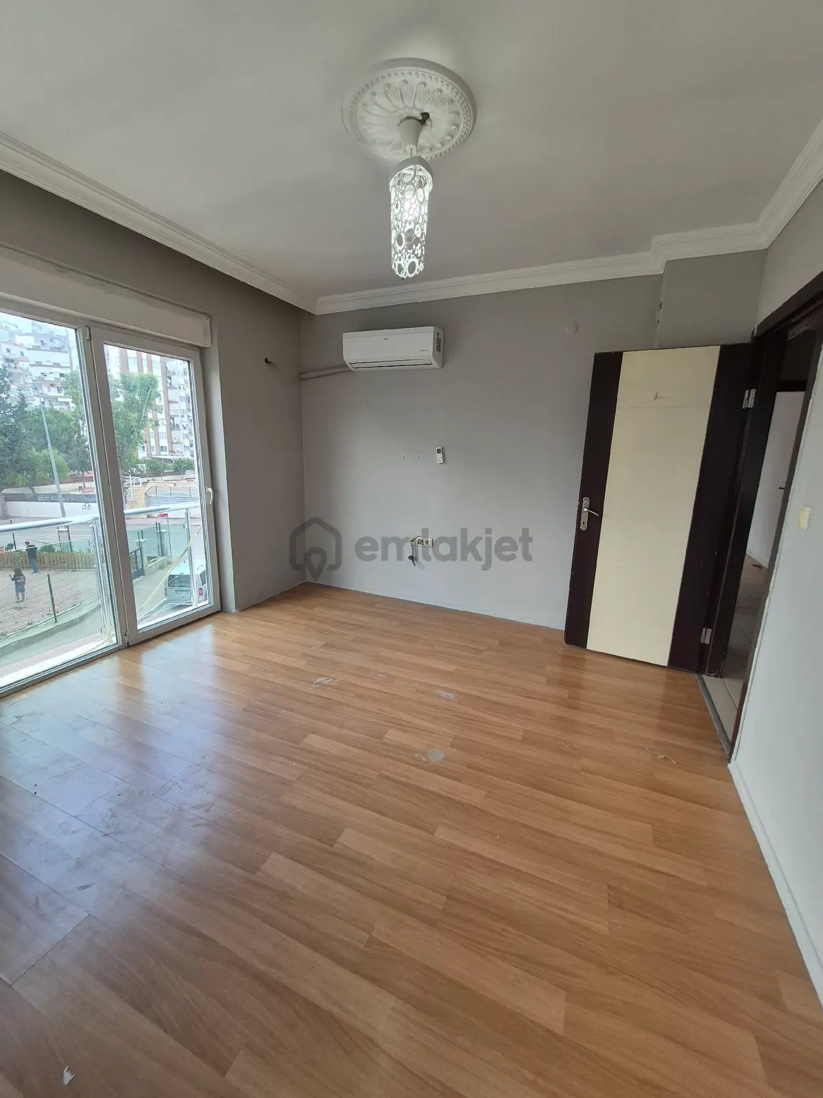 Demirgülde Merkezi Konumda Satılık 2+1 Daire - 15
