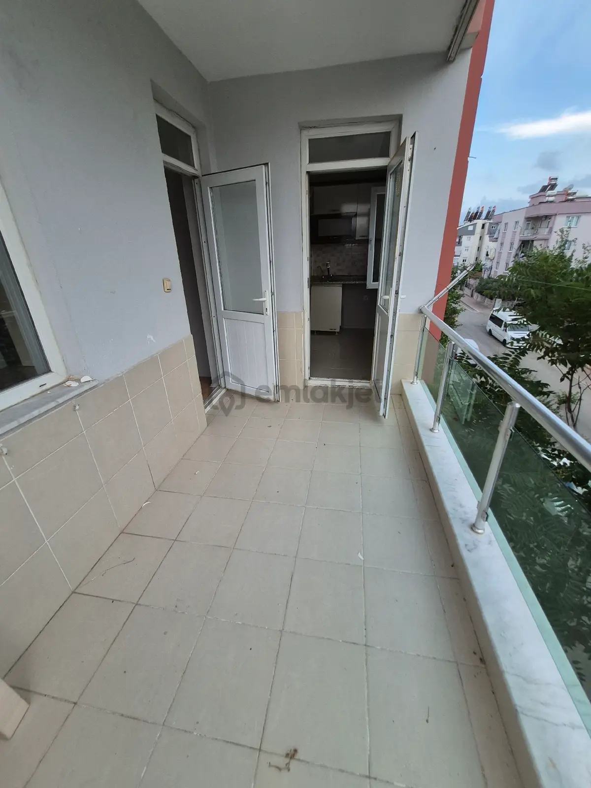 Demirgülde Merkezi Konumda Satılık 2+1 Daire - 13