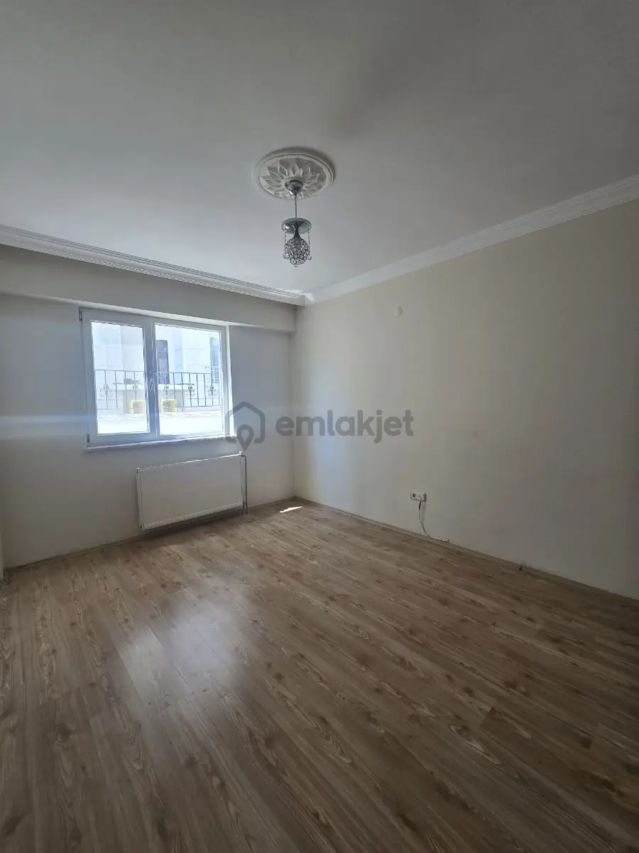 Yazıcızade De Kiralık Temiz 3+1 - 15