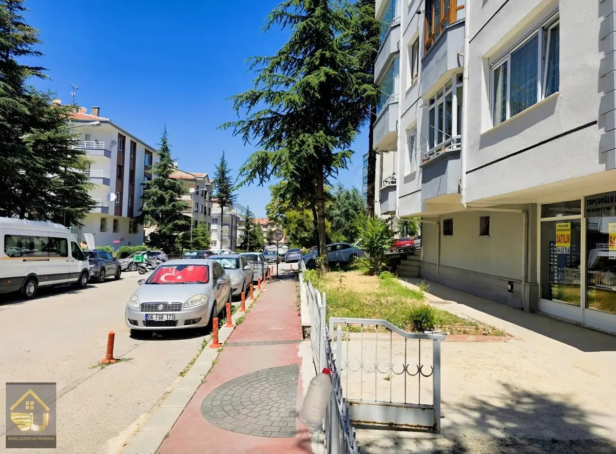 Balgat Ehlibeyt Mahallesinde Satılık 27m2 Dükkan - 15