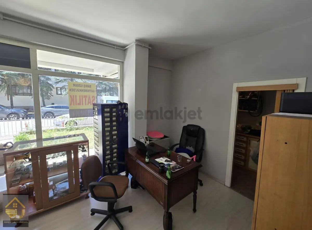 Balgat Ehlibeyt Mahallesinde Satılık 27m2 Dükkan - 4
