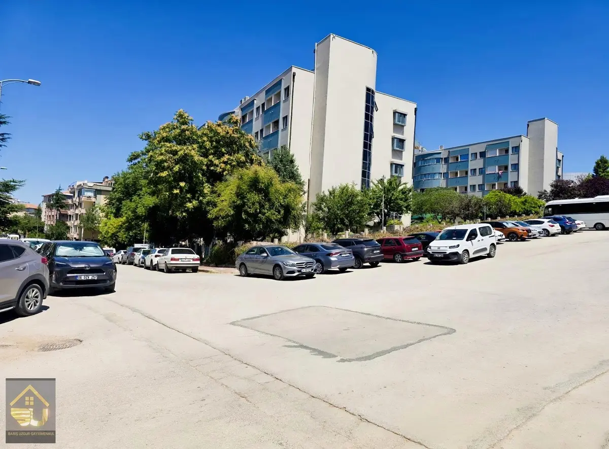 Balgat Ehlibeyt Mahallesinde Satılık 27m2 Dükkan - 10