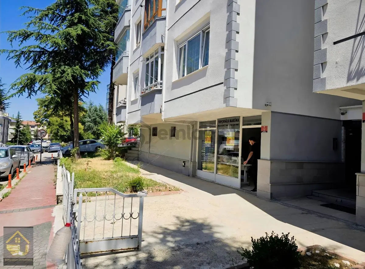 Balgat Ehlibeyt Mahallesinde Satılık 27m2 Dükkan - 14