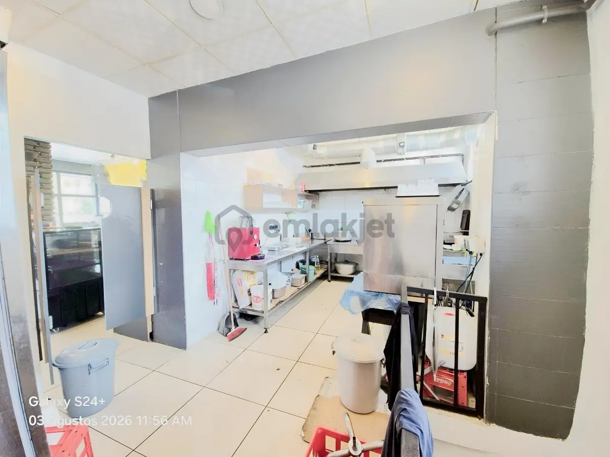 Hak Emlak'tan Şehrin Kalbinde Devren Kiralık Restoran / Lokanta - 35