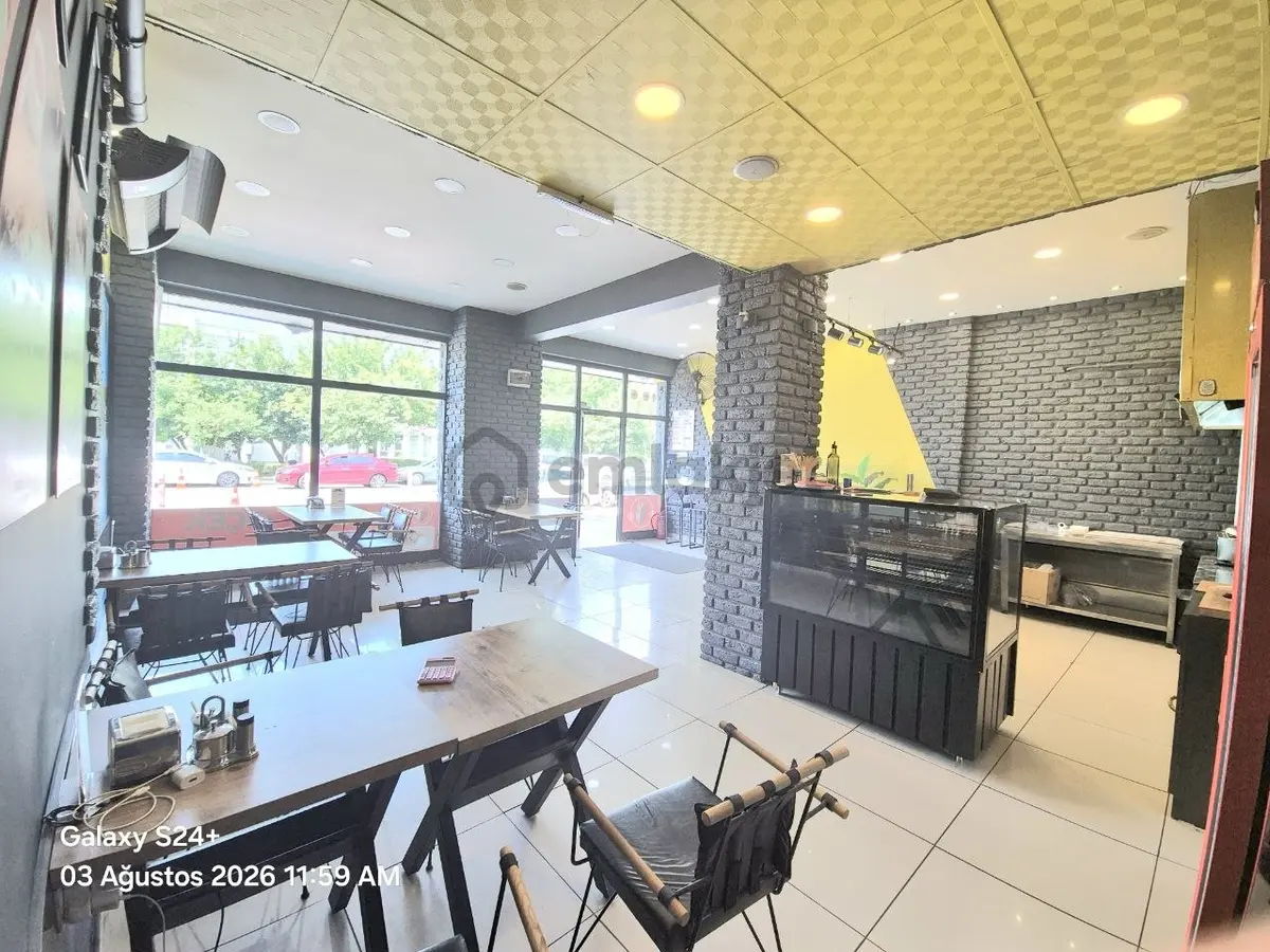 Hak Emlak'tan Şehrin Kalbinde Devren Kiralık Restoran / Lokanta - 10