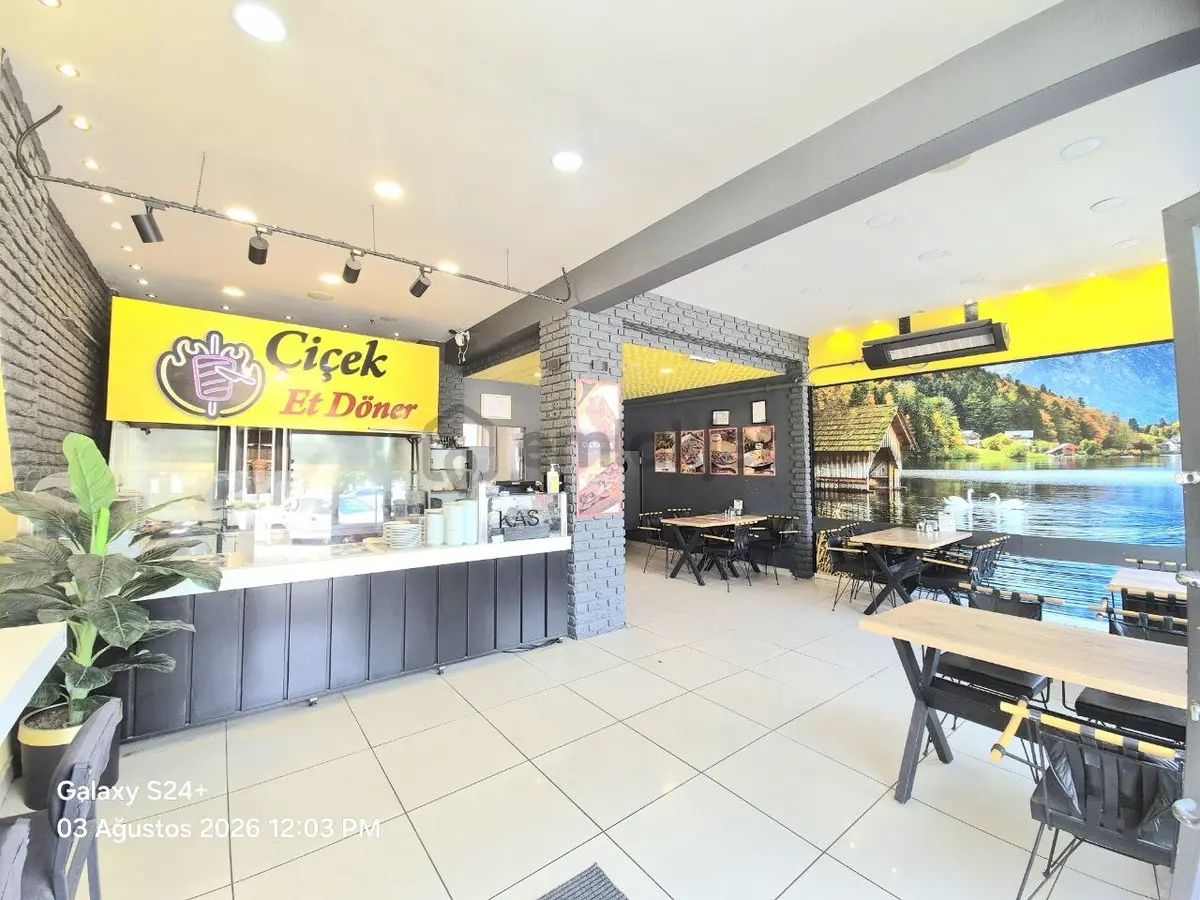Hak Emlak'tan Şehrin Kalbinde Devren Kiralık Restoran / Lokanta - 24