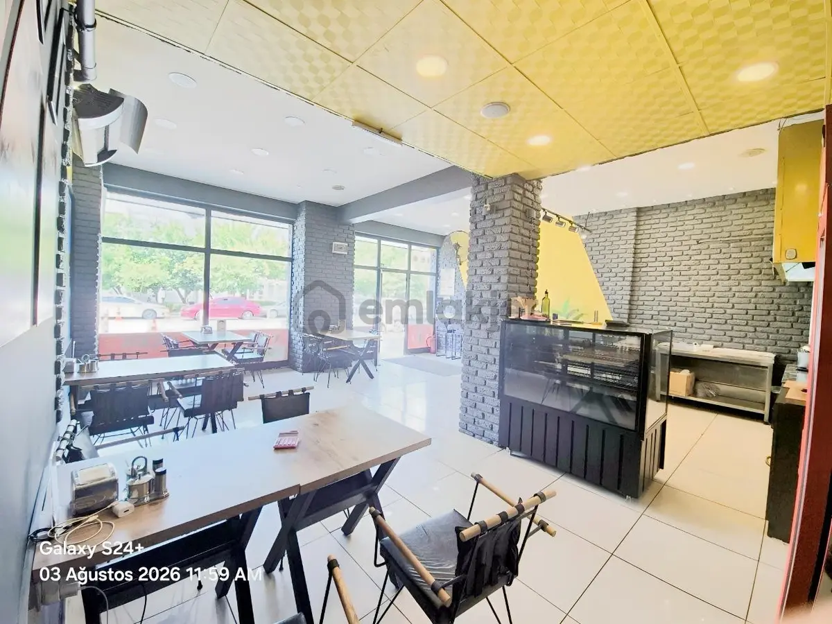 Hak Emlak'tan Şehrin Kalbinde Devren Kiralık Restoran / Lokanta - 19